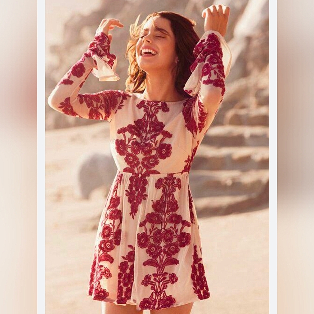 For Love and Lemons Embroidered Temecula Dress Size Medium